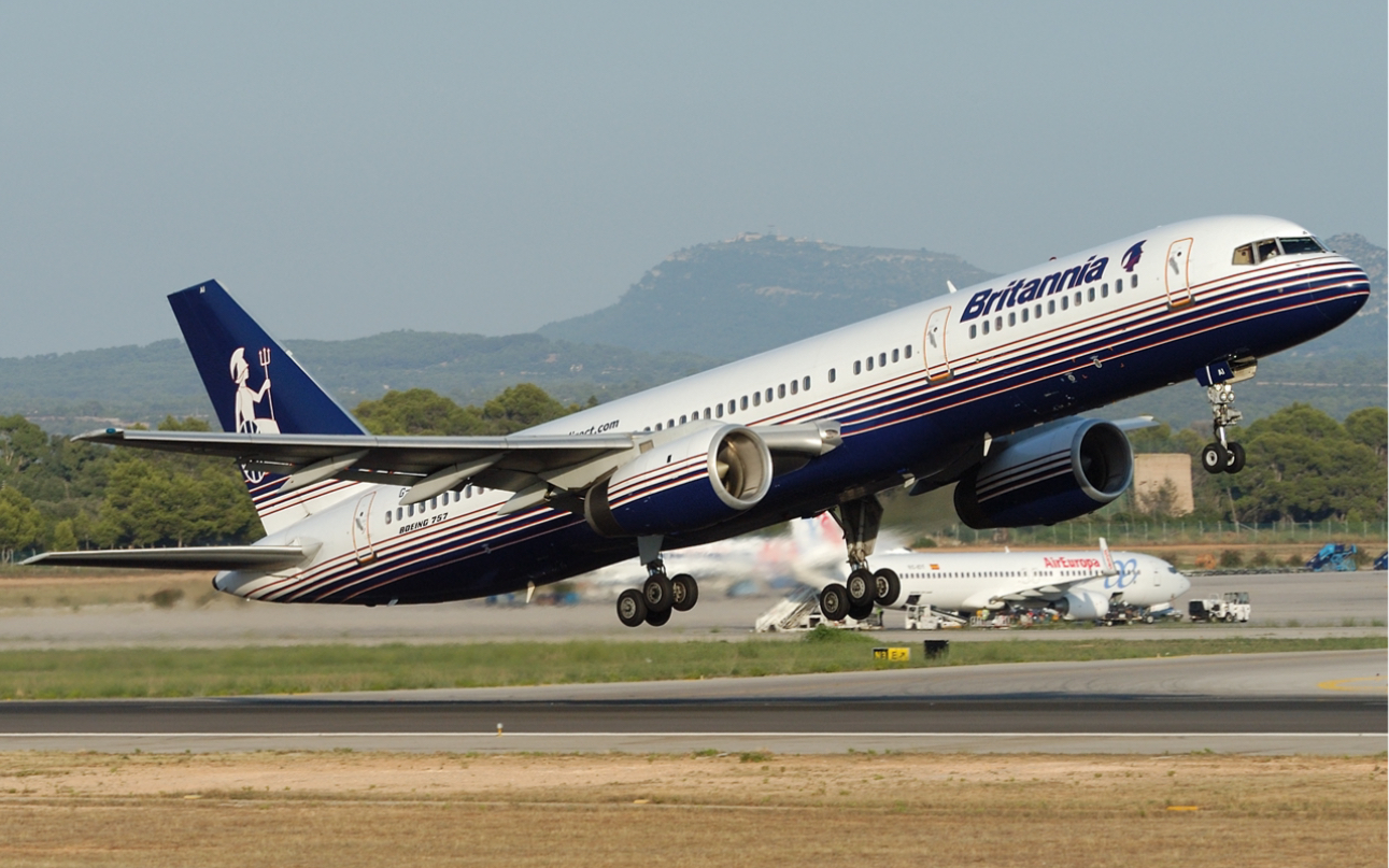 不颠列航空波音757
