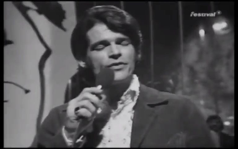 [图]B.J. Thomas - Raindrops Keep Fallin' On My Head (1970年现场)