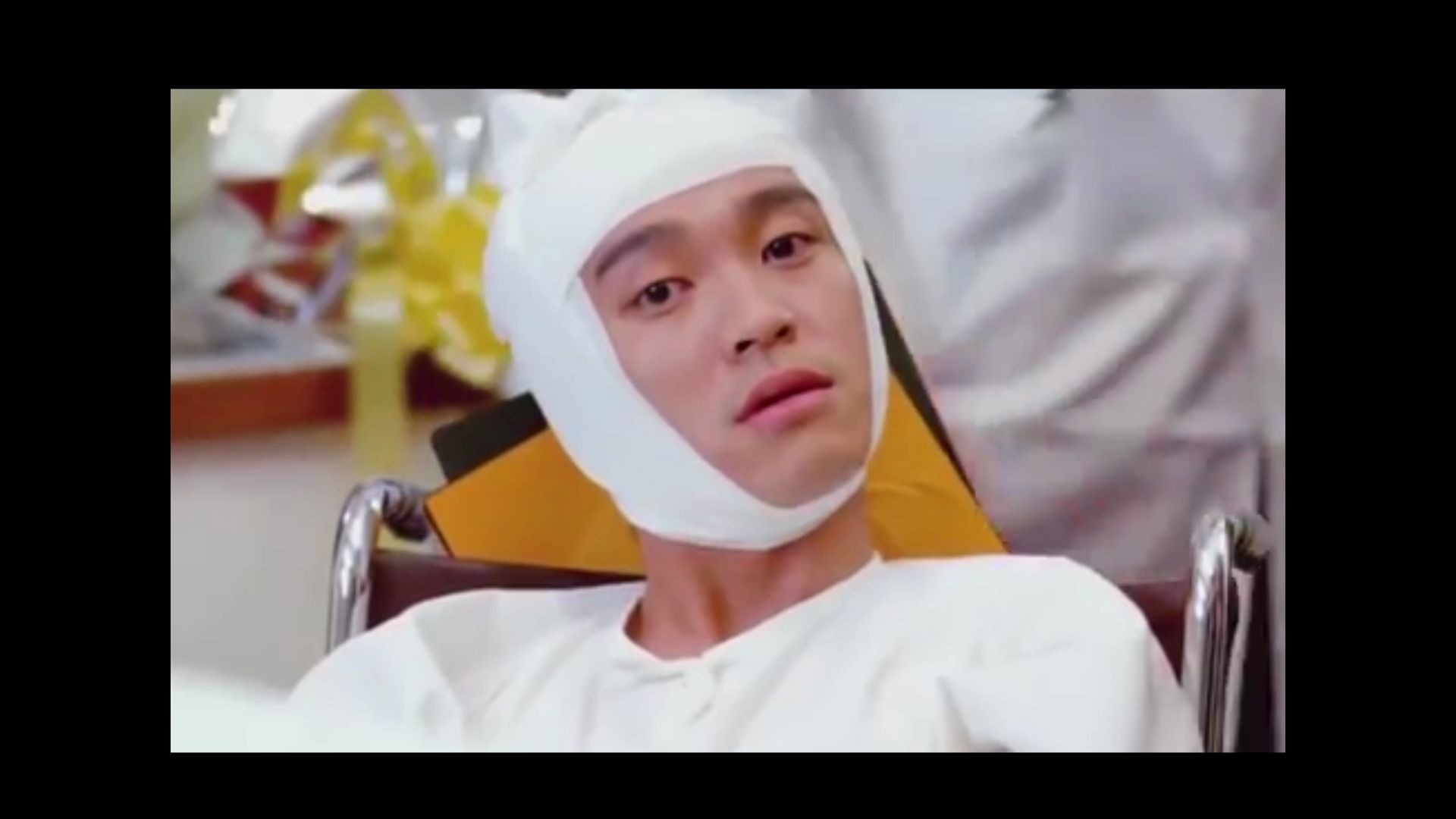 【周星馳】星爷搞笑片段配合歌曲 李香兰会有什么结果?