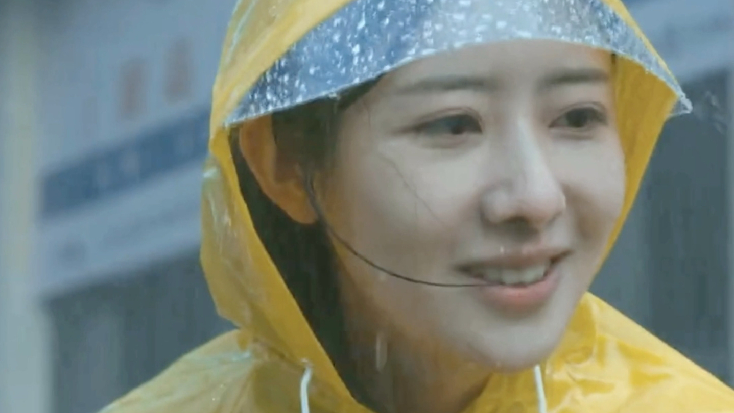 叶子个人向｜淋 雨 一 直 走
