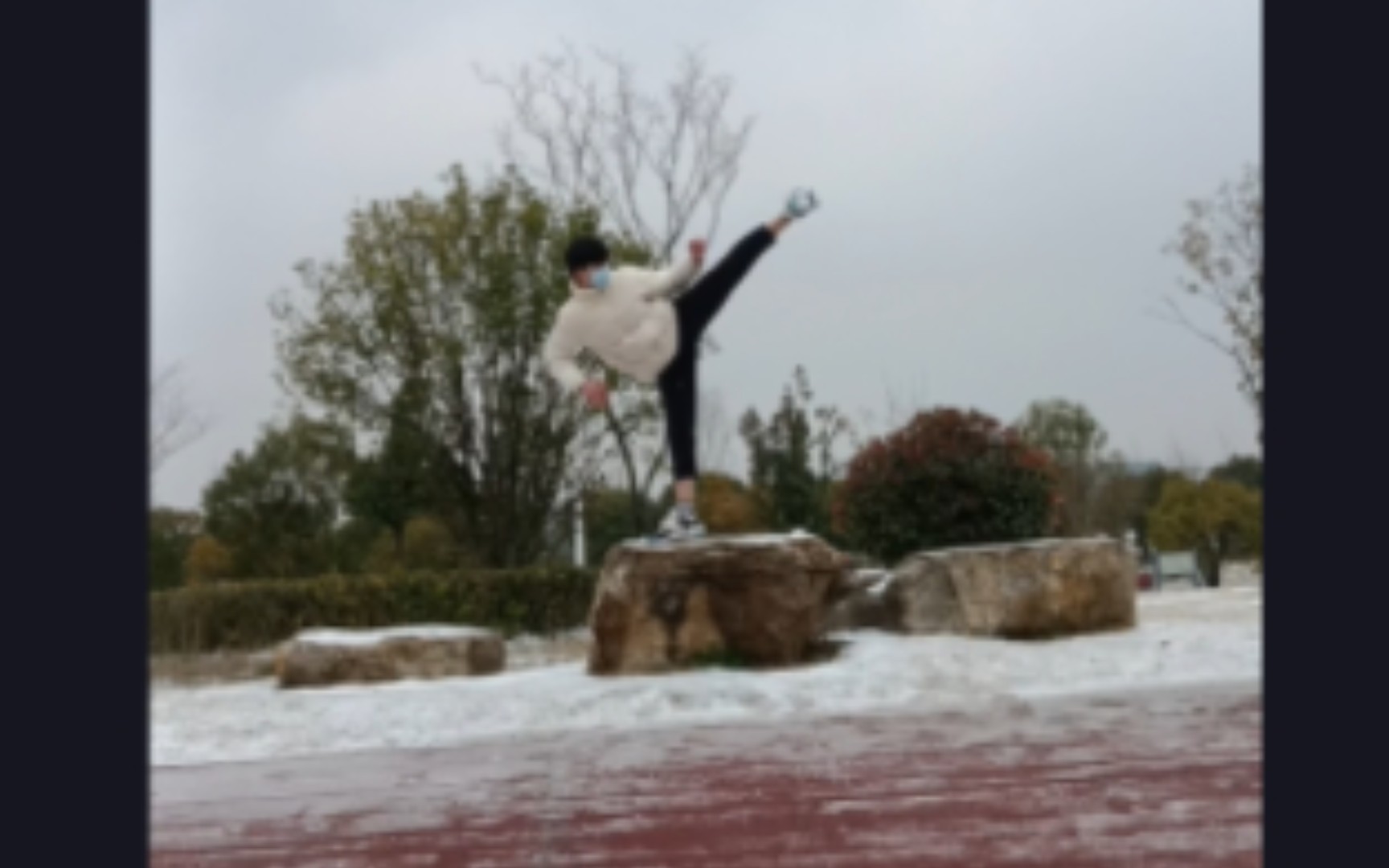 控腿(动)练练控制力