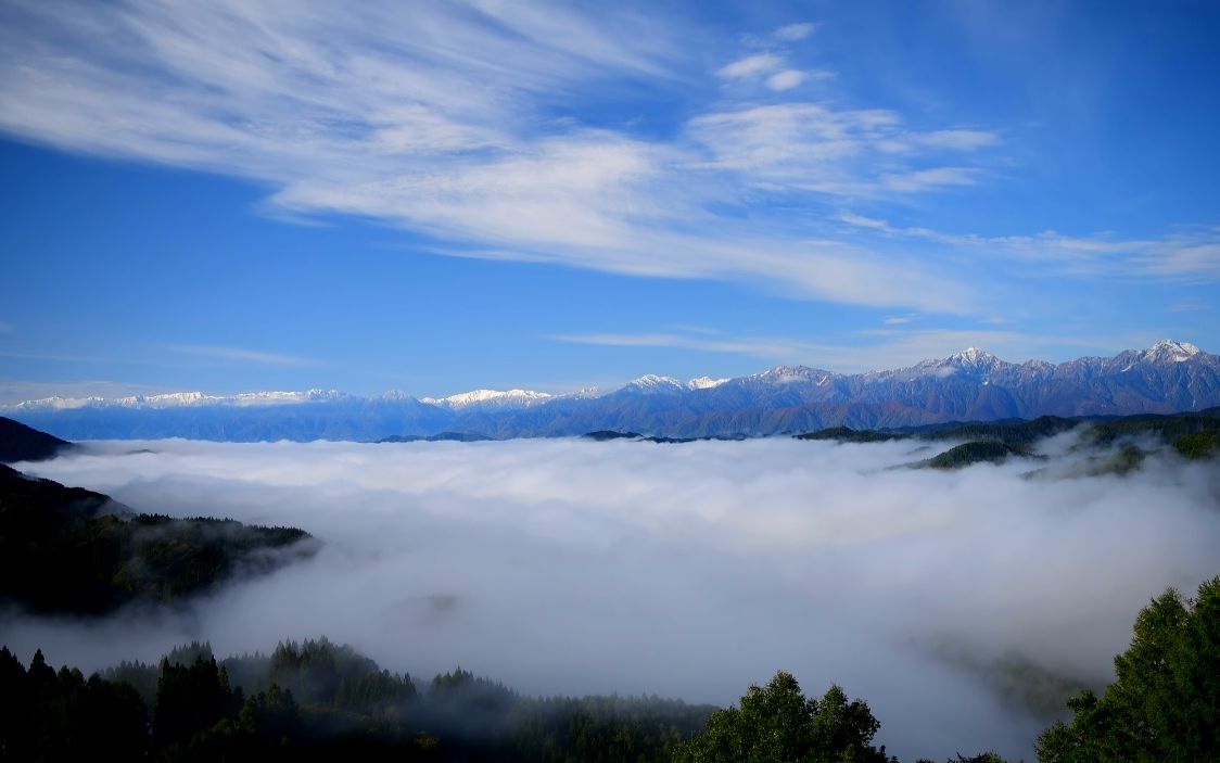 【超清日本】第一视角 从大望峠眺望云海和初雪的北阿尔卑斯山 (4k