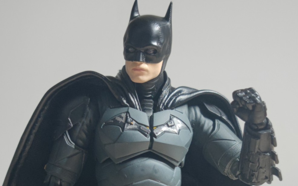 简评mafex 新蝙蝠侠 这应该是目前市面上最好的6寸小比例新蝙蝠侠了吧