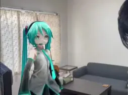 Download Video: 「初音ミク」当你家有一只Miku酱……