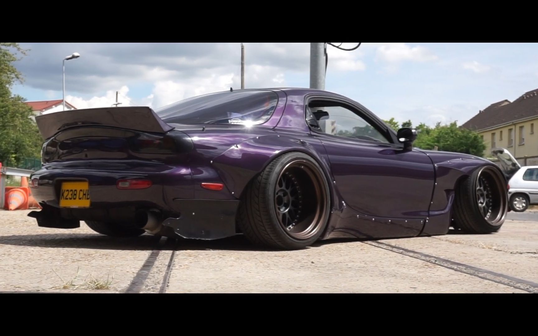 bagged mazda rx7 - rocket bunny