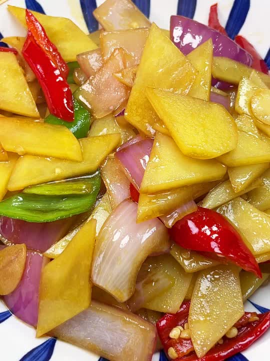 土豆炒洋葱01这个做法太好吃了