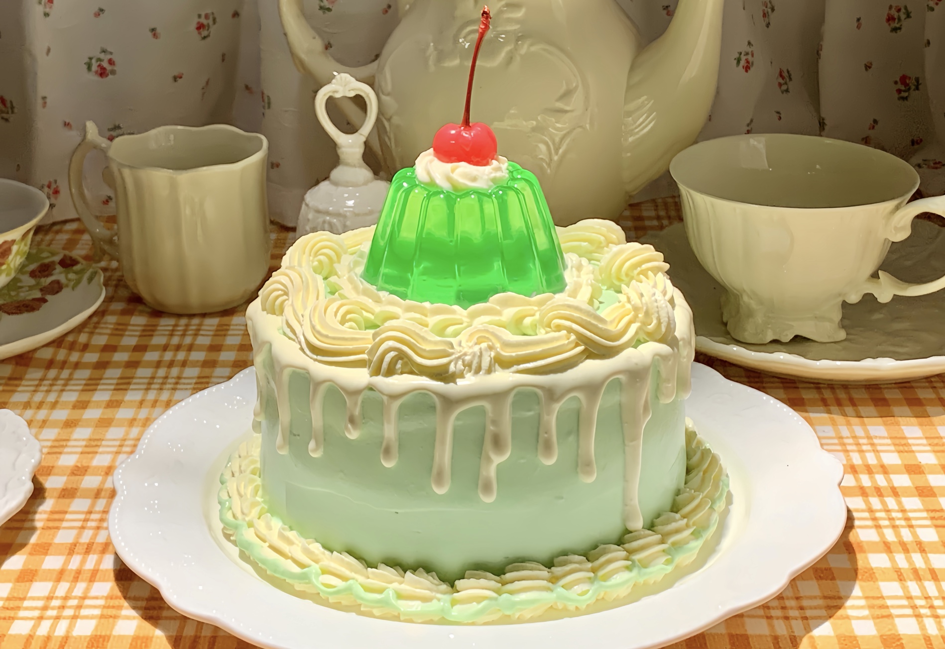 green cream cake 