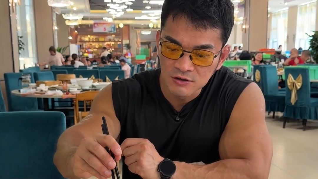 来到广东肇庆，尝尝正宗的广东早茶味道怎么样？海报