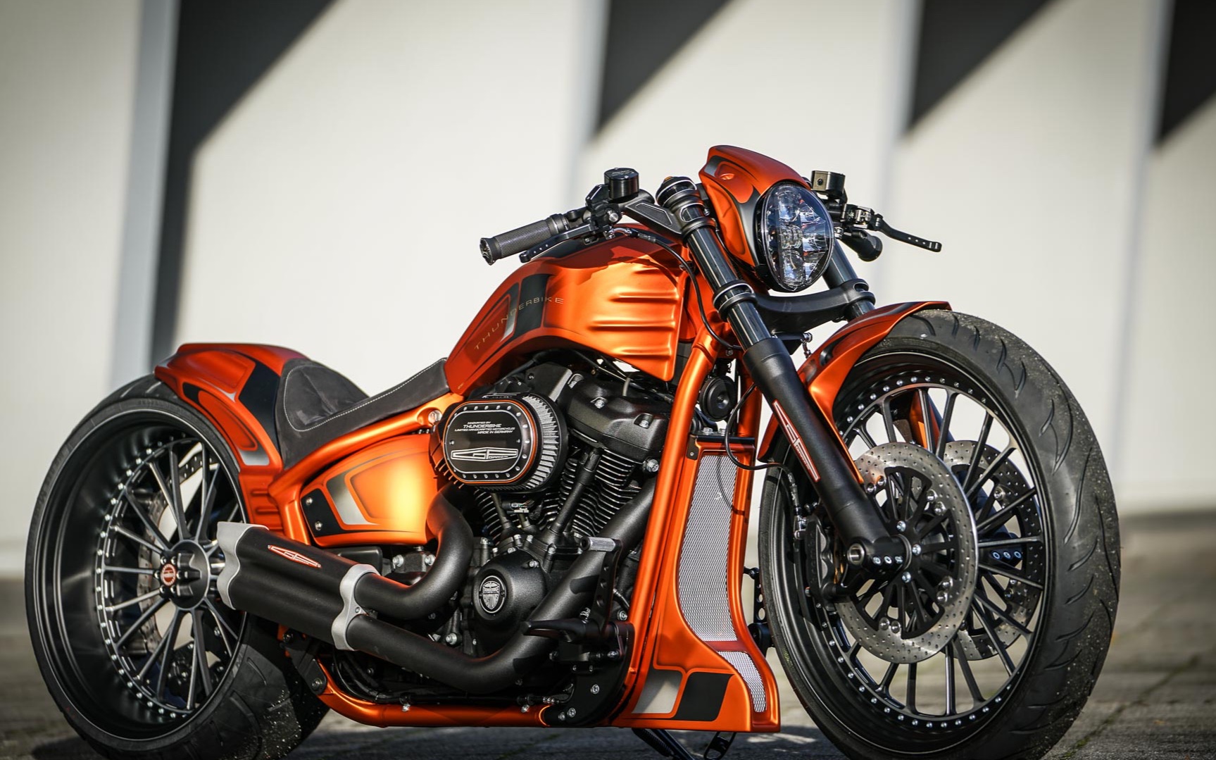 哈雷肥霸 怀柔一日游高速上压到一大块木板惊险!～_哔哩哔哩_bilibili