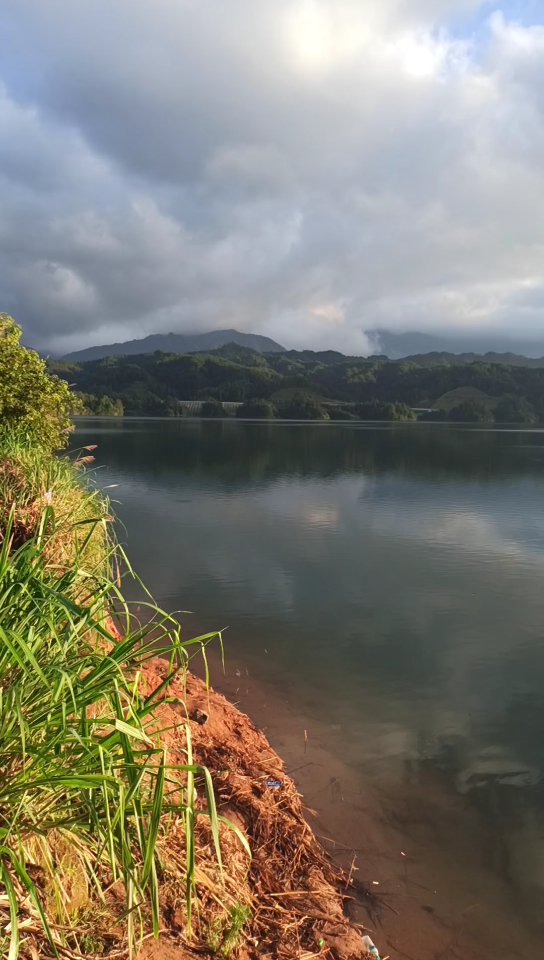 18.摩旅靖安第二天,罗湾水库边早起,没有云海