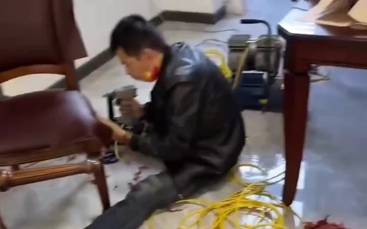 更换椅子座面翻新换面