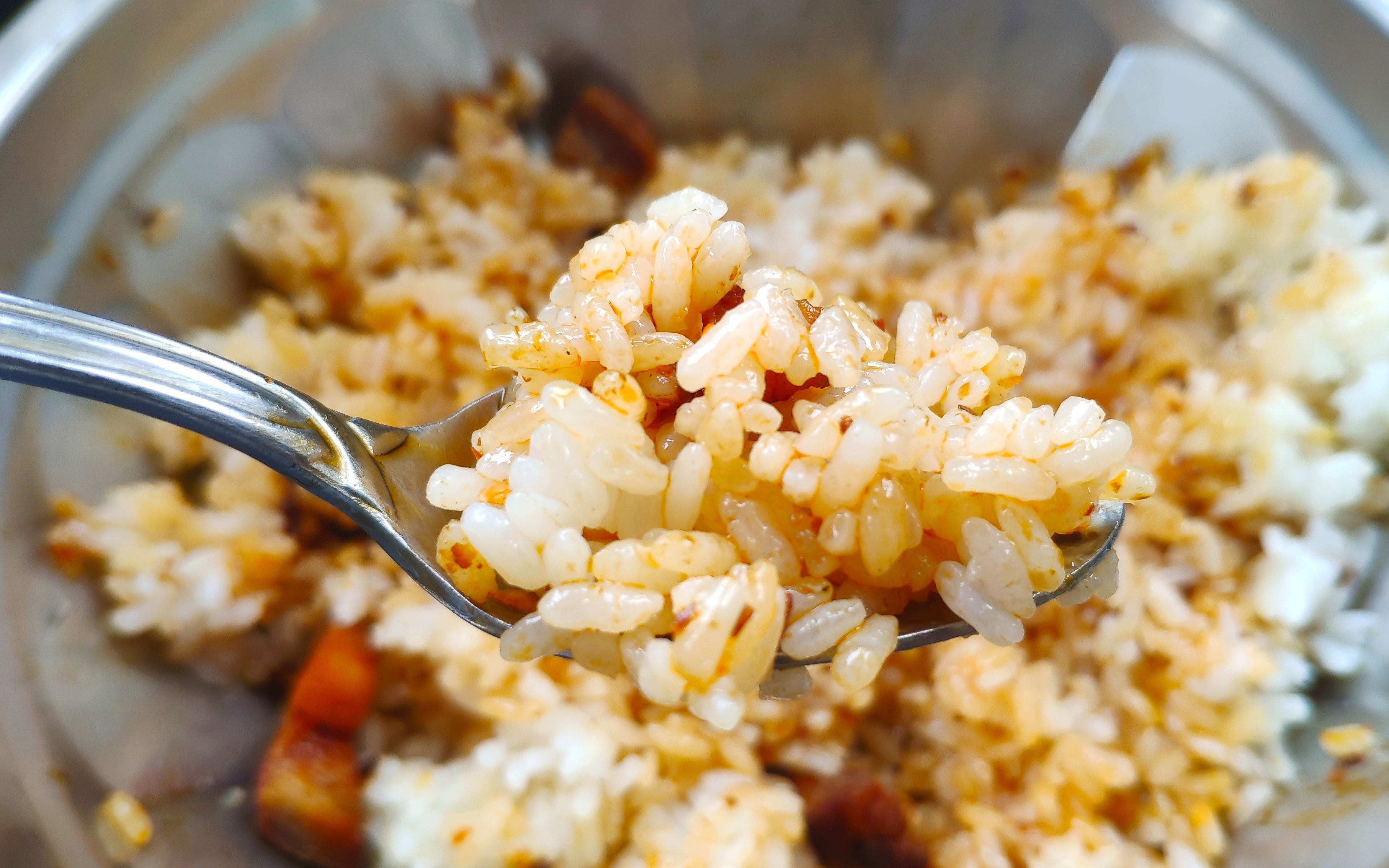 贫穷的肥宅吃起了猪油拌饭,竟然拿出了.