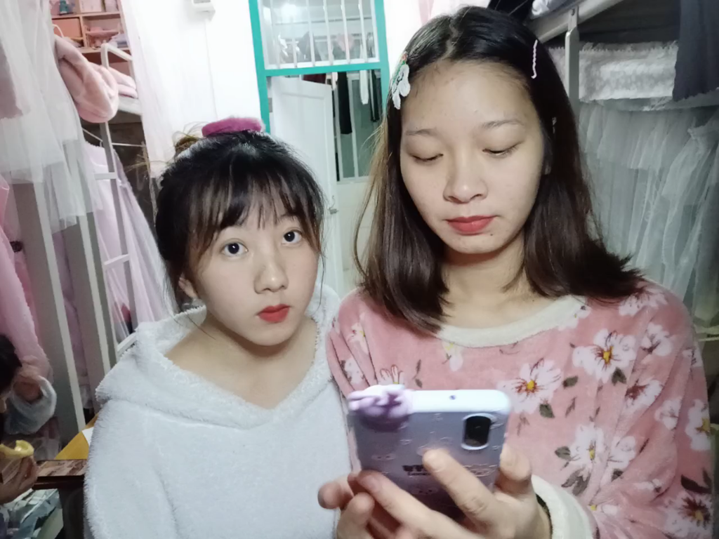 "同一屋檐下 同唱一首歌"宿舍文化节微视_哔哩哔哩 (゜-゜)つロ 干杯