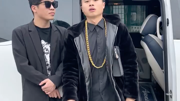 我负责还原就行了靓仔枫呀靓仔枫吐槽沙雕视频天生我有戏