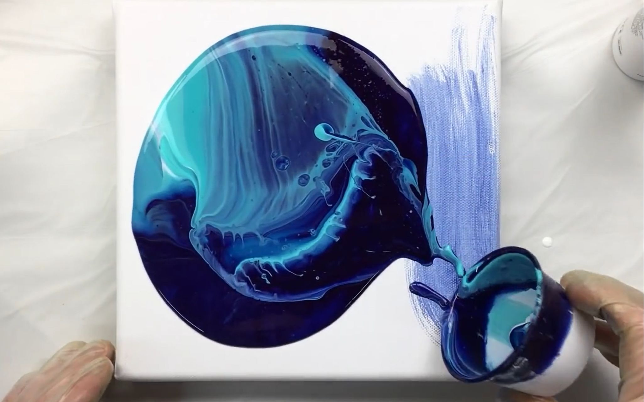 活动  流动的艺术!亚克力泼漆绽放效果呈现的惊艳流体画!