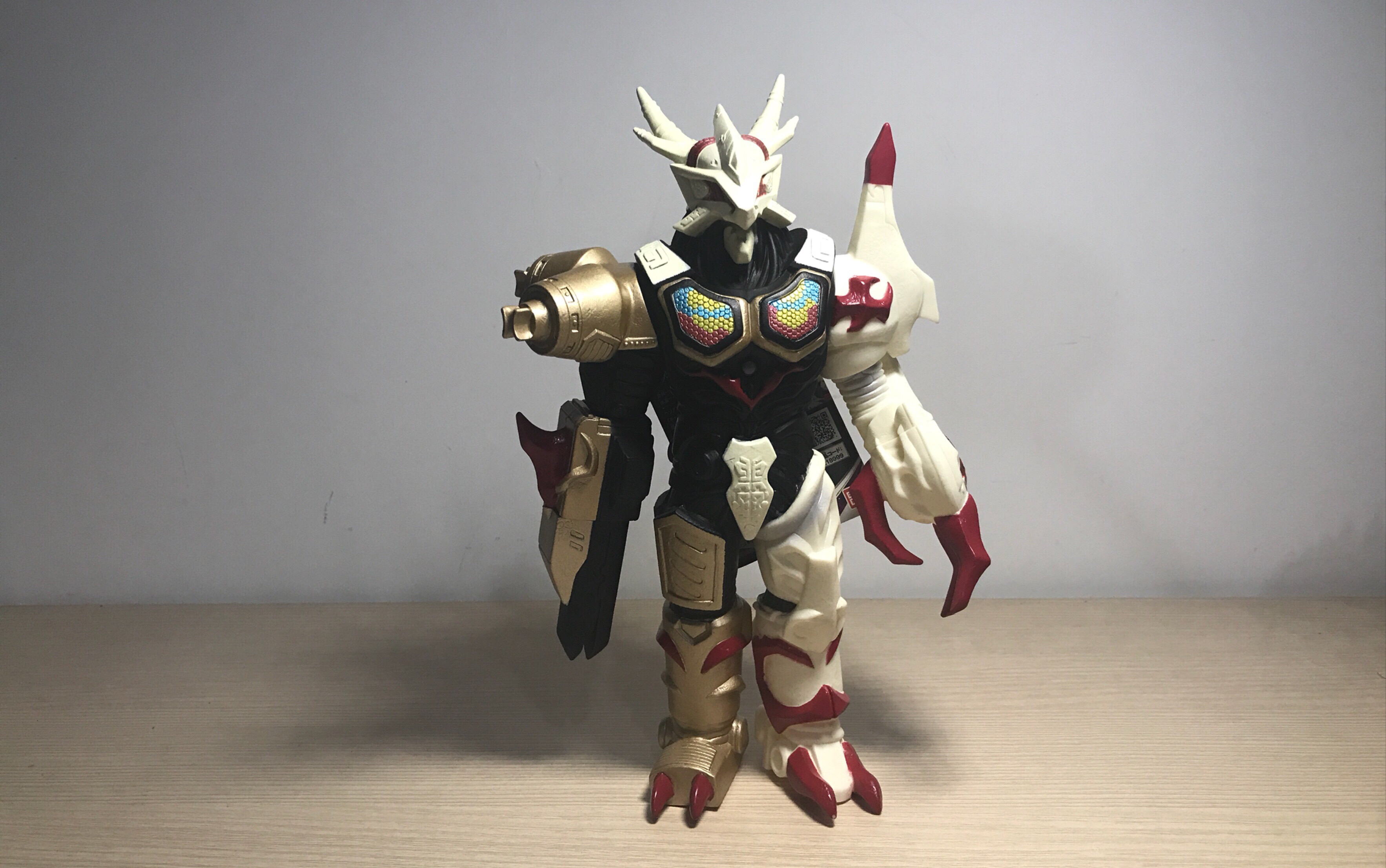 【鲈鱼宴的玩具分享】第17期 加拉特隆王 dx软胶 捷德奥特曼 怪兽 加