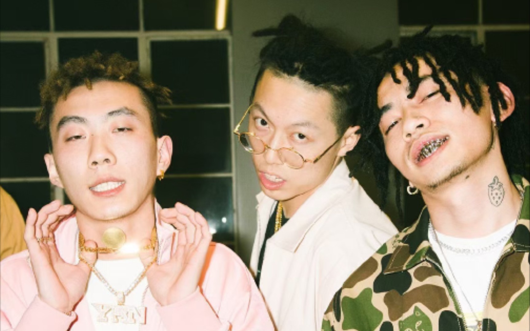 更高兄弟原版711逛便利店逛出黑道大哥的感觉