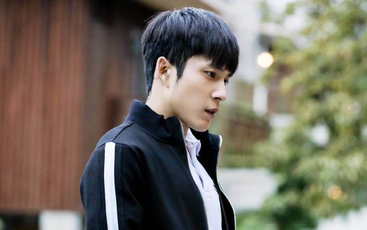 【韩东君】【重返20岁】丁当演唱插曲《想恋一个爱》mv_哔哩哔哩 (゜