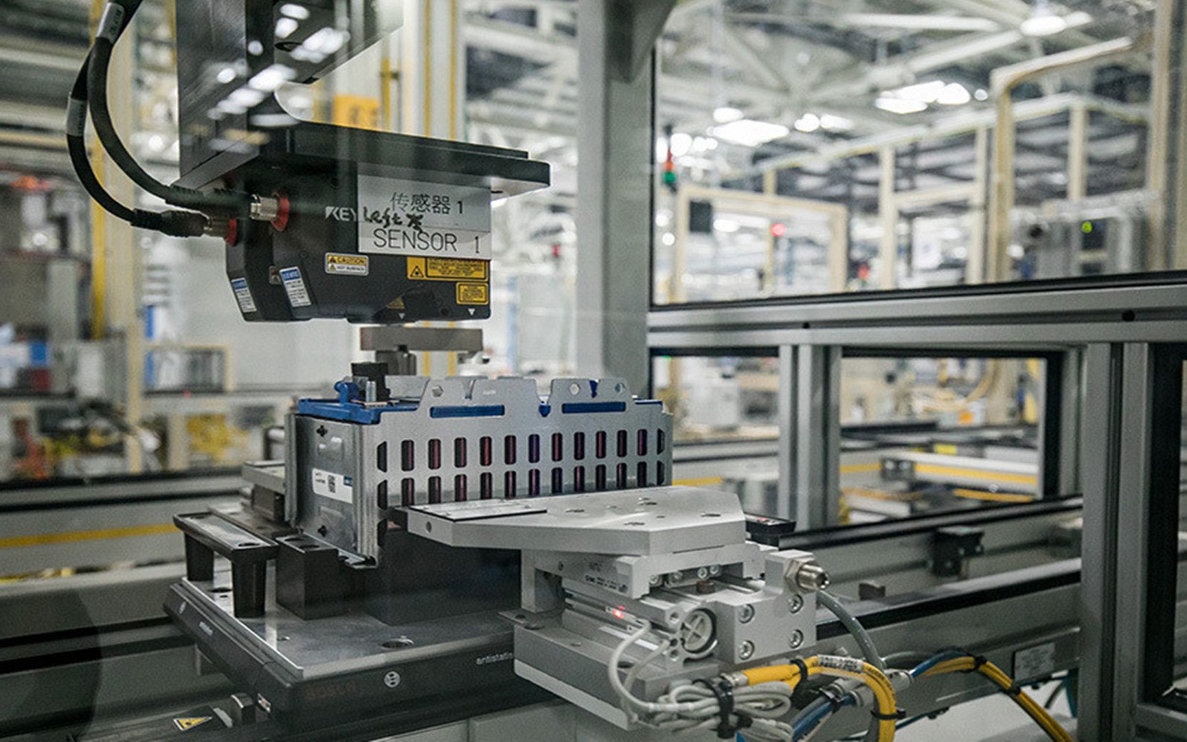 锂电行业如此吃香,这台软包电芯极耳裁切机你还不会设计吗?