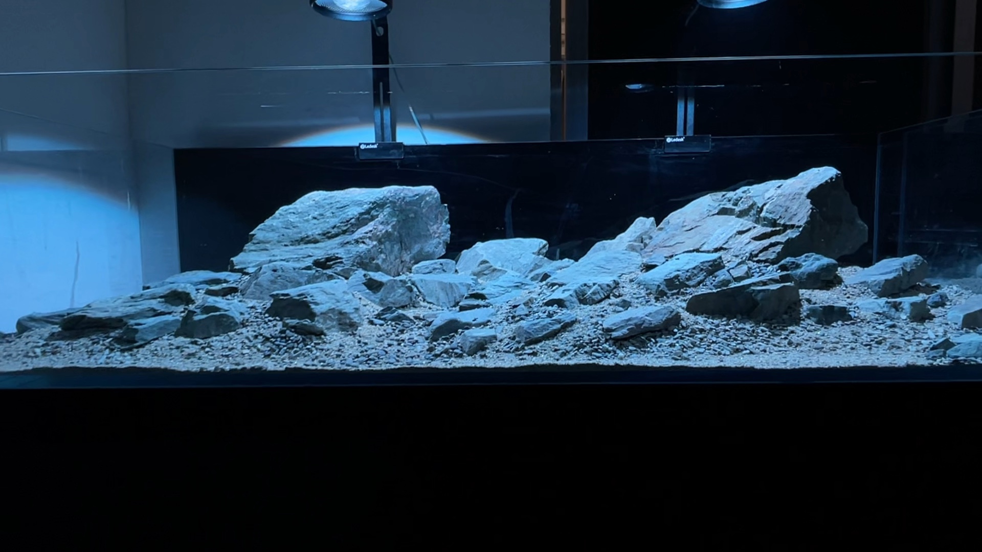 1.5至1.8米溪流缸造景