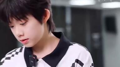 TF家族四代陈奕恒】我和你们有钱人亲。。拼了！_哔哩哔哩_bilibili