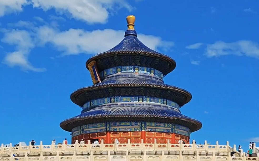 北京天坛打卡,终于来到祈年殿前,人太多了