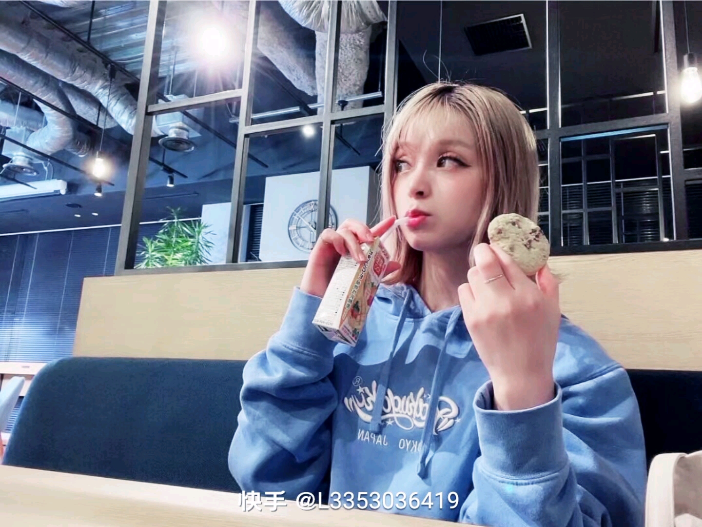 美依礼芽,这么漂亮的美女姐姐,谁不喜欢?