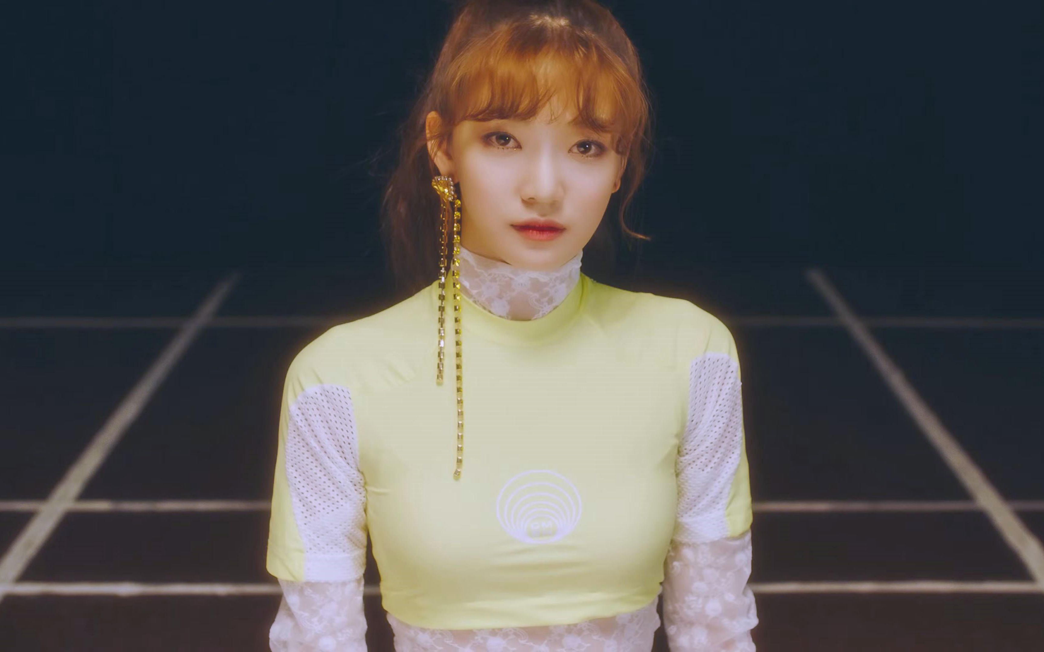 【4k超清mv】韩国女团everglow《bon bon chocolate》