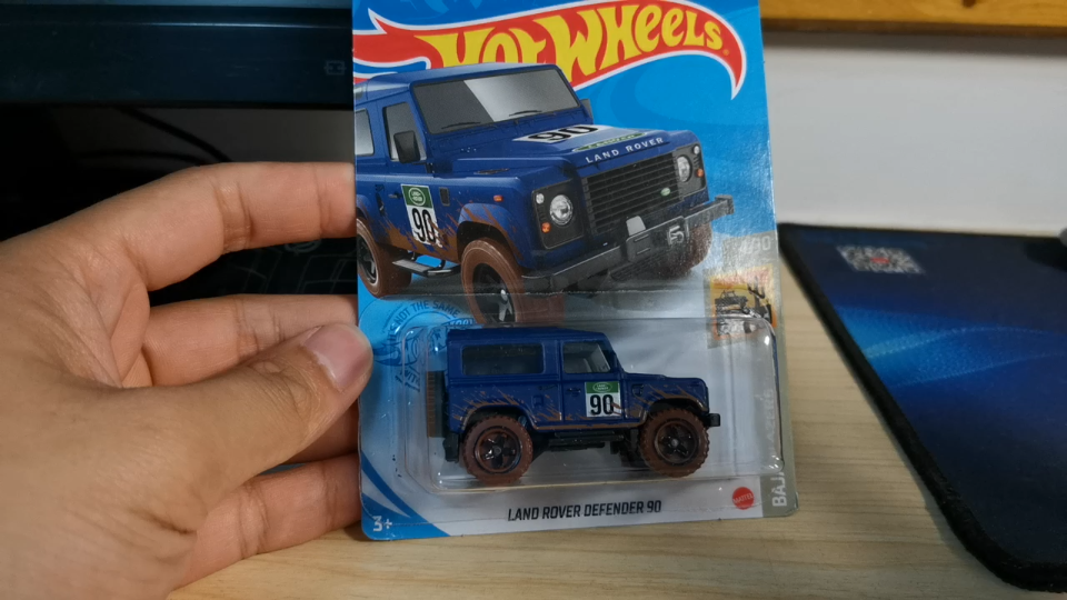 风火轮 路虎 越野车队 90号涂装 拆盒分享_哔哩哔哩_bilibili