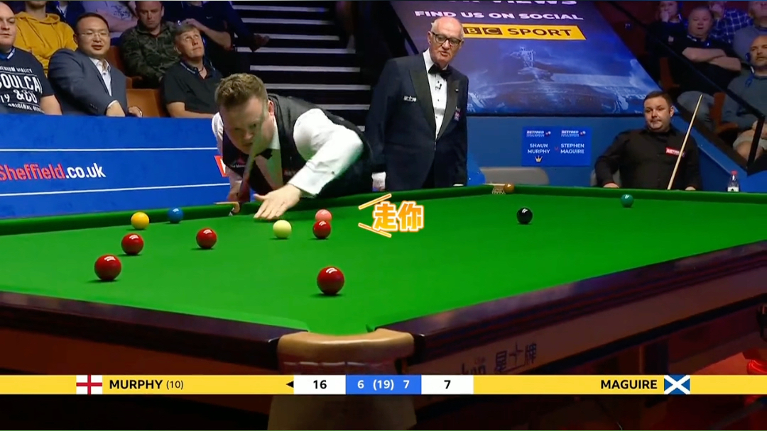 墨菲大无语事件真的小拇指也太肥了