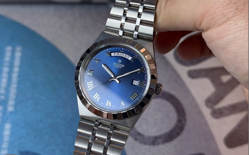 帝舵皇家系列运动机械腕表