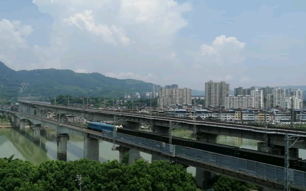 【鹰厦线】(昌福线)韶山4货列交汇带鱼_哔哩哔哩 (゜-゜)つロ 干杯