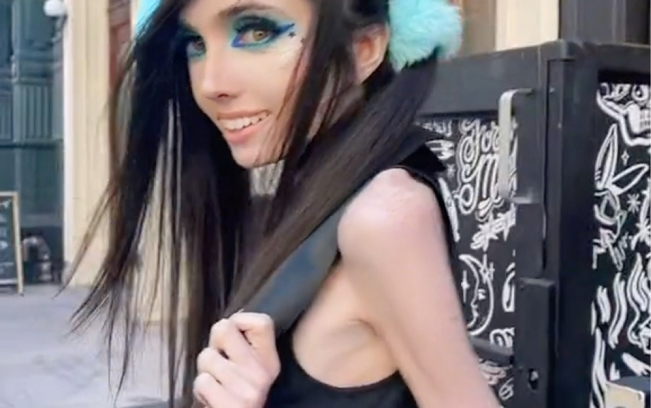 [图]【Eugenia Cooney】time to go