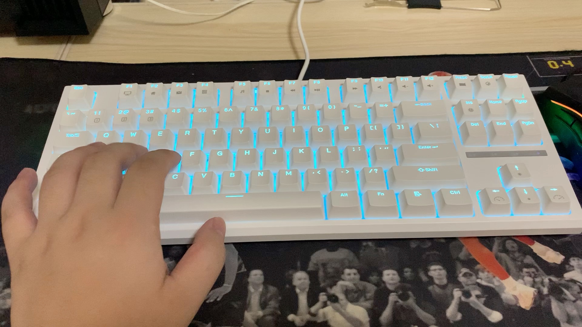 rkr87单色白轴_哔哩哔哩_bilibili