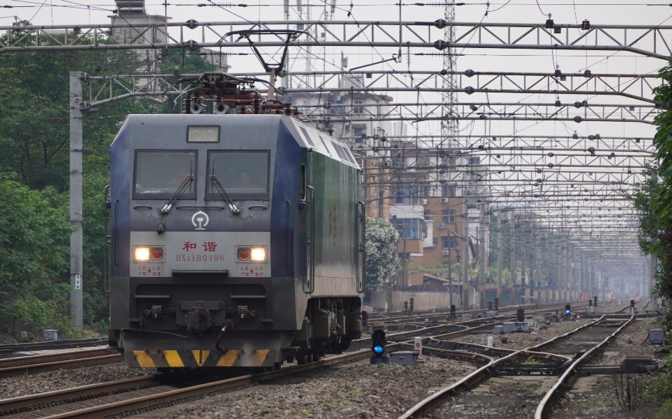 【南昌站】南局向段和谐d1b牵引临客进南昌站_哔哩哔哩_bilibili