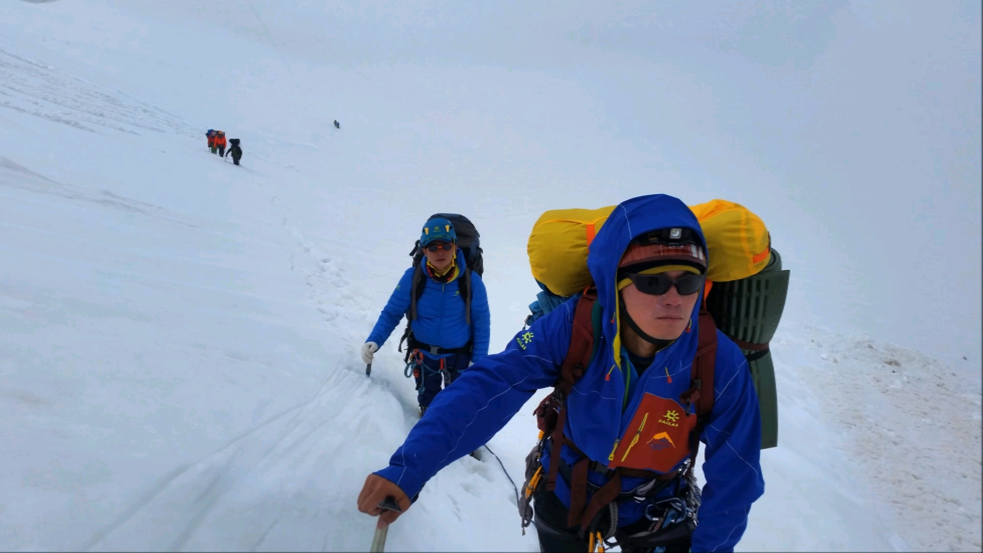 [图]攀登……一座雪山