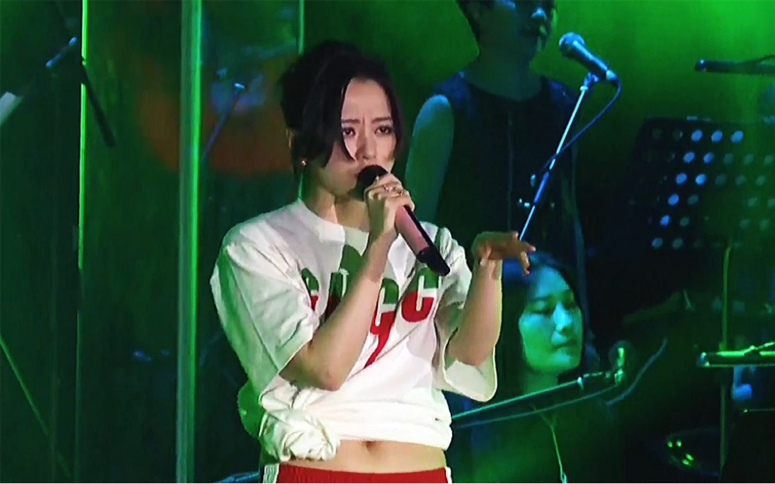 张靓颖饿狼传说 B站