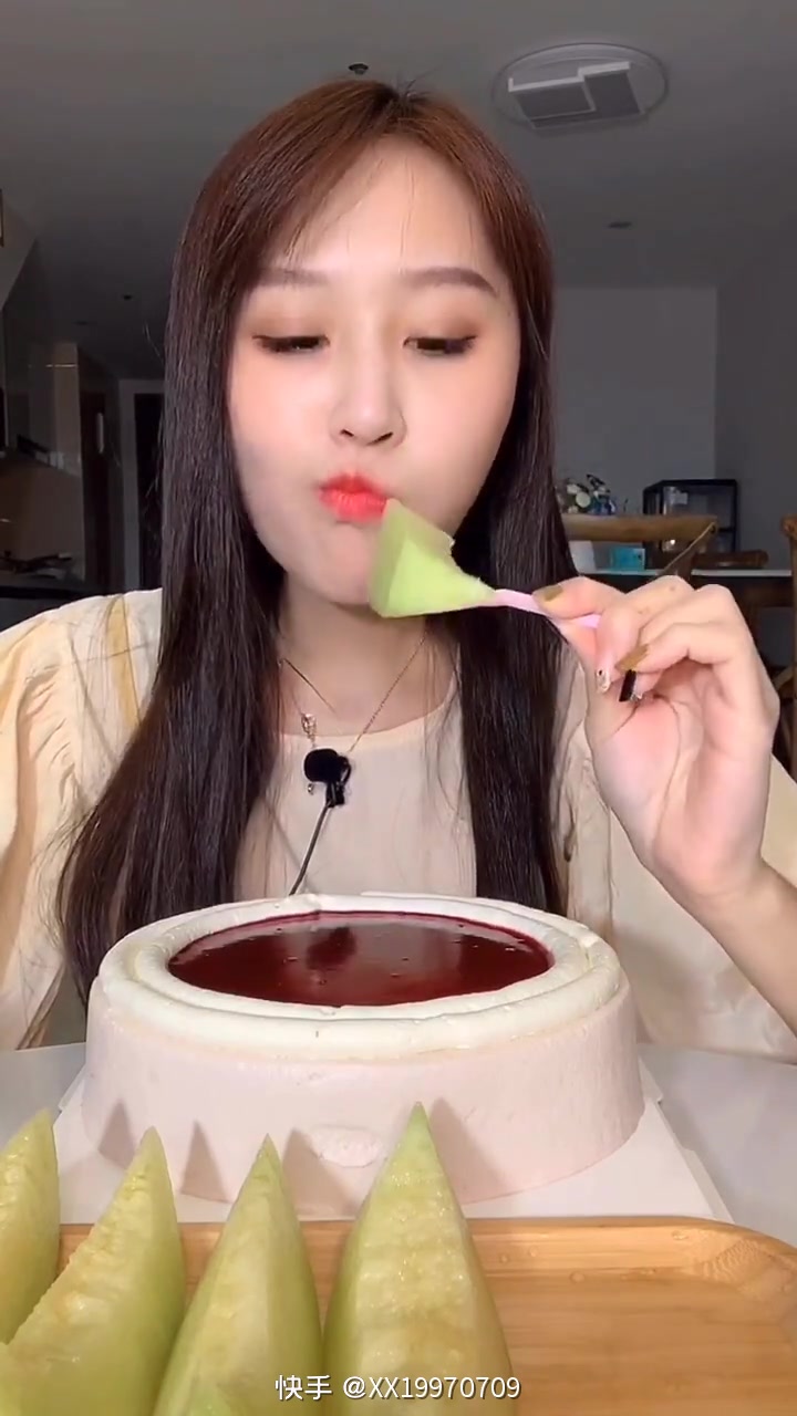 七个柚子吃播搬运快手吃播甜品爱好者蛋糕