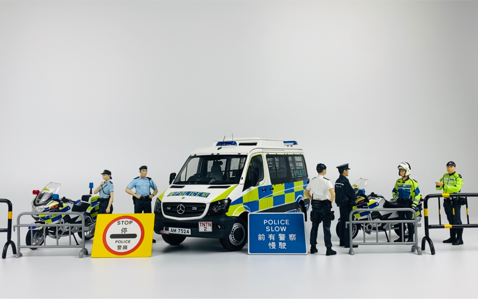 大制作!1/18香港交通部警车评测