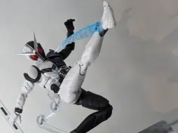 Descargar video: 万代 SHF 真骨雕 假面骑士W 獠牙王牌形态（风都侦探动画化纪念版）实物展示图