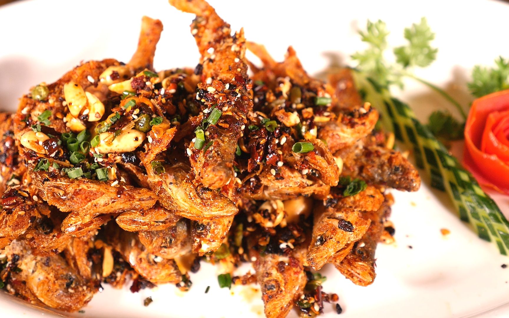 小白鱼这样做,香酥可口,连骨头都可以吃,还可以当休