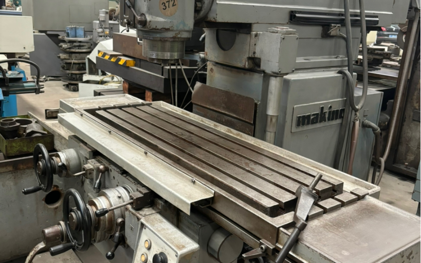 日本进口牧野精密大铣床,滚珠丝杆伺服电机无级调速走刀,主轴变频器