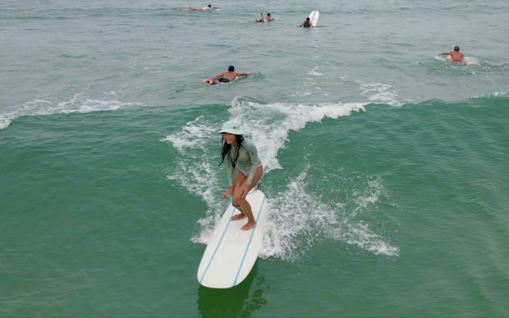 大力桨板航拍直播:三亚后海漂亮小姐姐冲浪!(3)