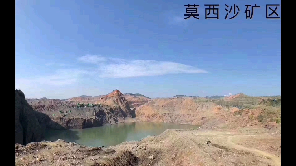 不论你喜不喜欢翡翠它都是卖一块就少一块了请珍惜手上的每一件臻品