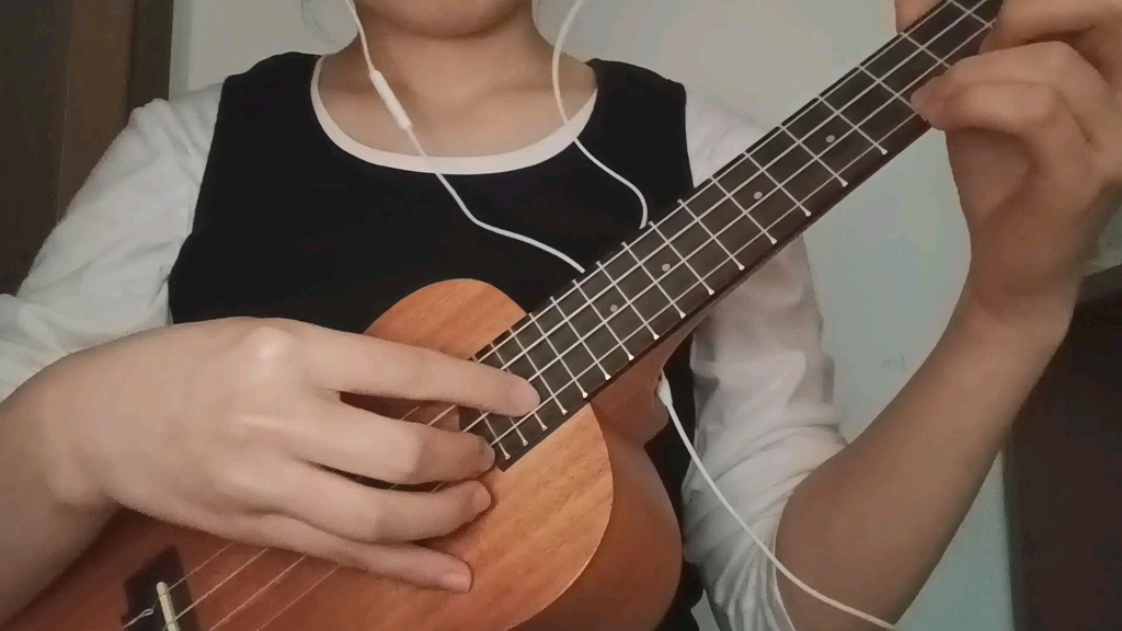 弹唱北京东路的日子and云水谣,尤克里里