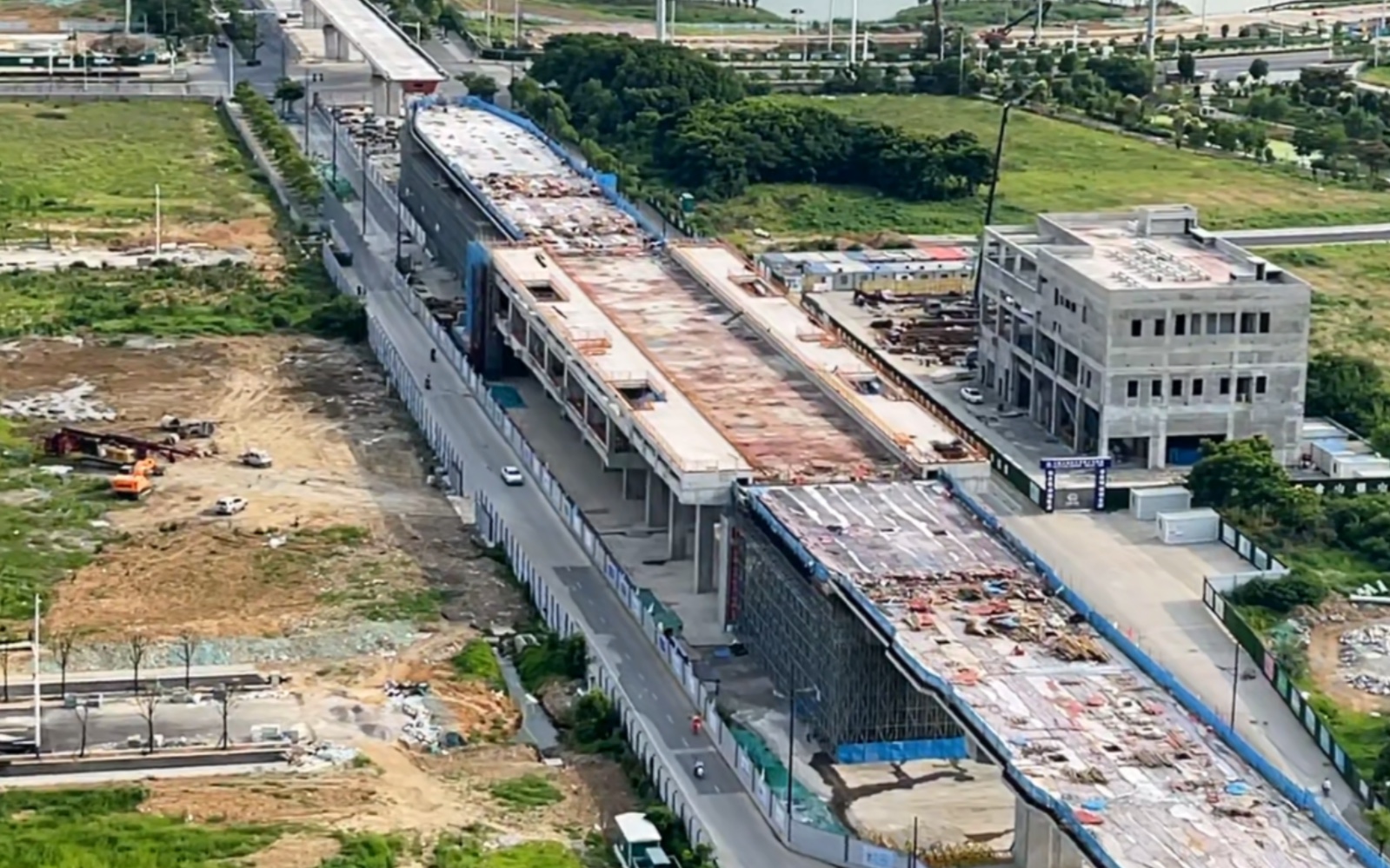 宁马城际铁路九华路站东侧天桥开始动工:2023.6.14.