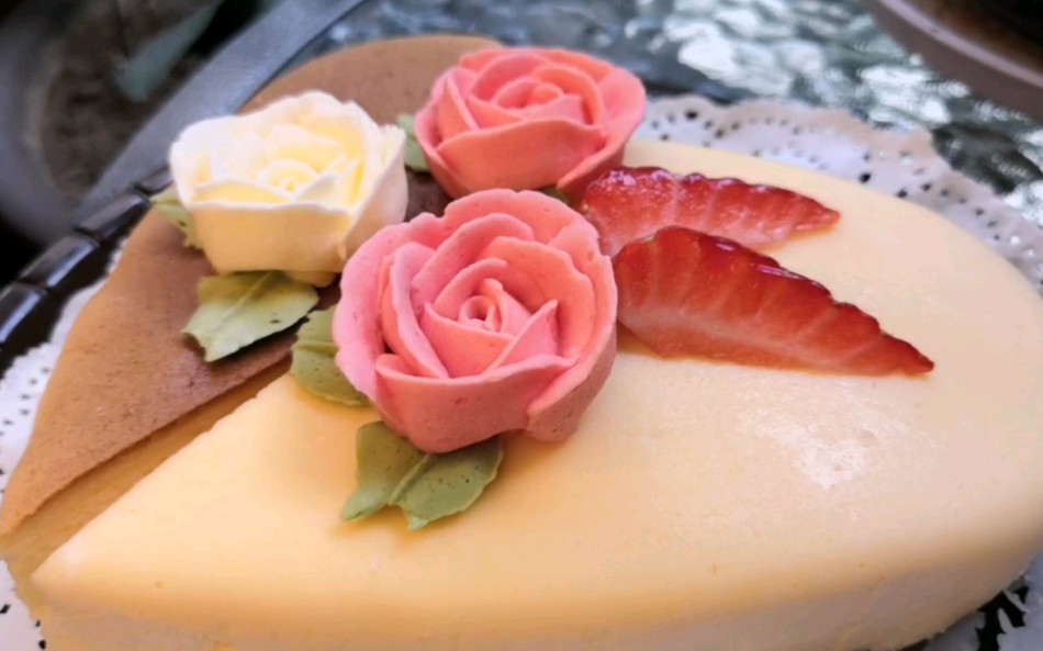 活动  芝士蛋糕变式 心形摆盘 玫瑰 草莓