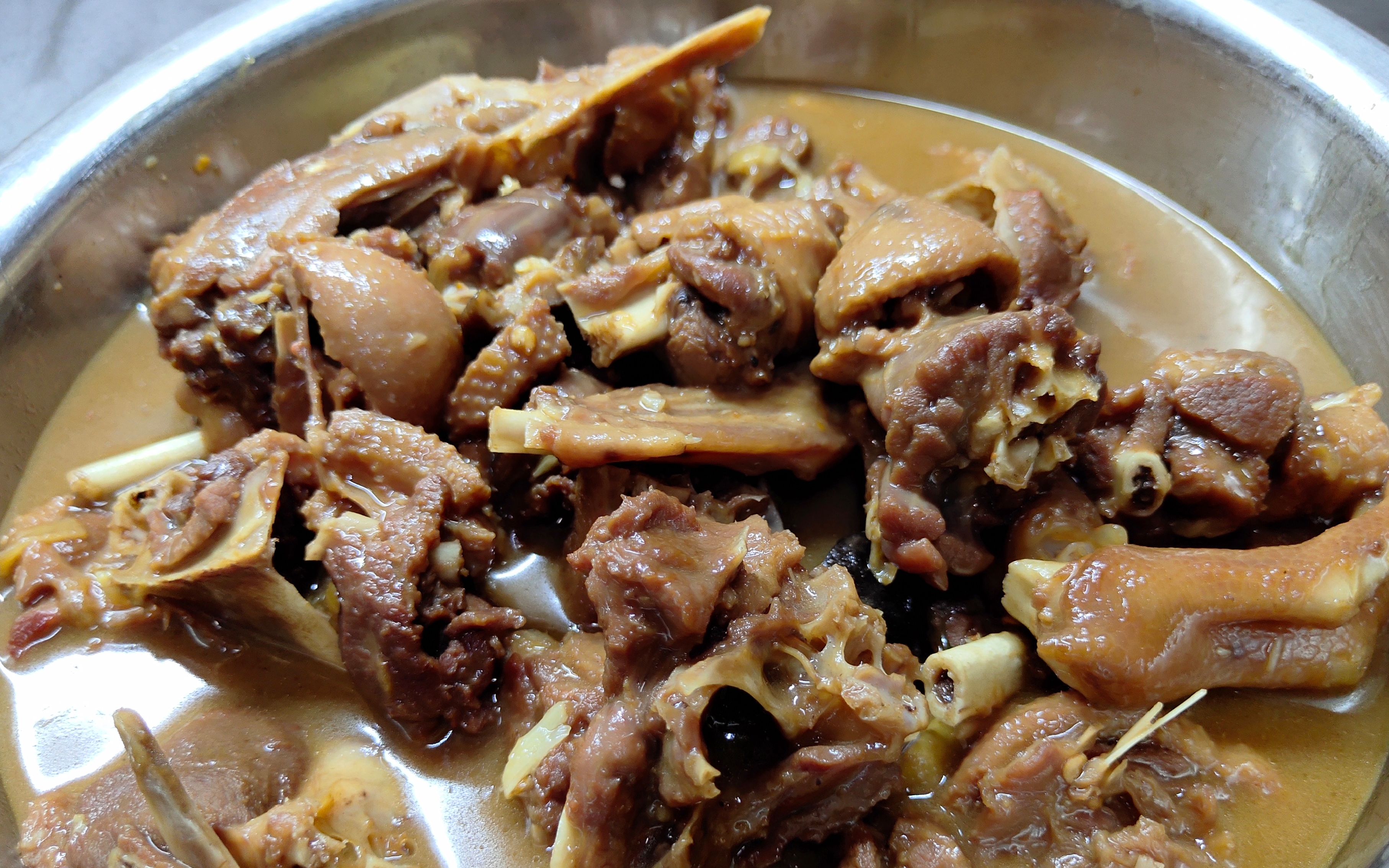 粤菜新手做的~~~传统古法焖鹅,连骨头都入味,我想吃一只_哔哩哔哩 (゜