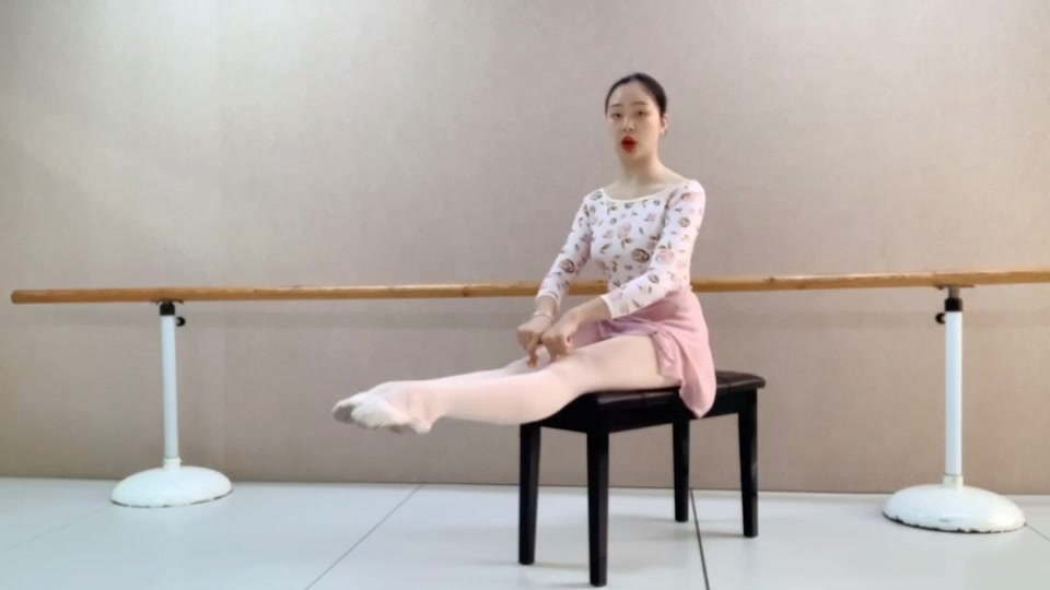 一招让你变直腿——伸膝肌群练习