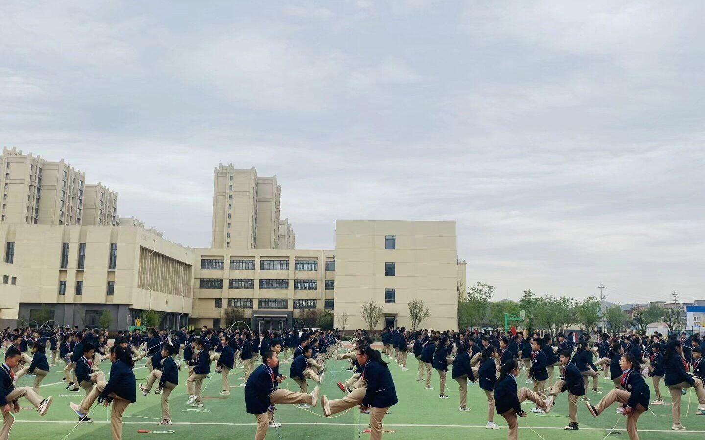 济南市历城区彩石中心小学跳绳大课间哔哩哔哩bilibili